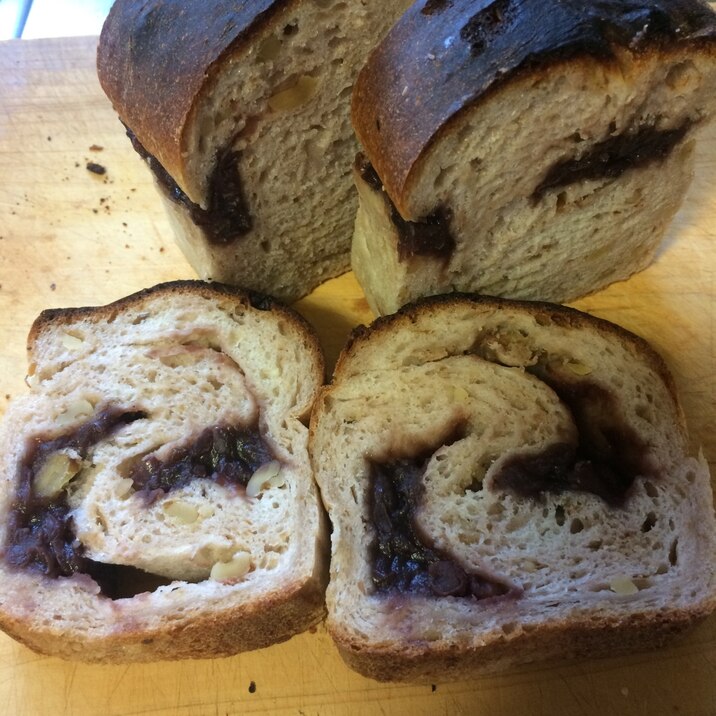 うちのパン　胡桃とあんこの食パン　HB生地作り使用